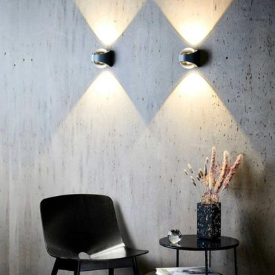Saga vegglampe IP65 12W 3000K - Svart-Utebelysning vegg opp og ned-LOOM Design-LF-830-002-Lightup.no