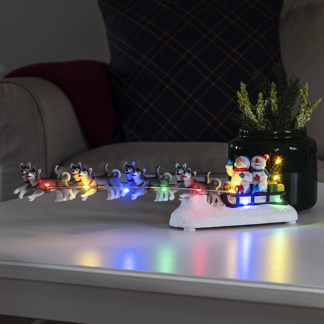 Snømenn i slede-Julebelysning dekor og pynt-Konstsmide-Flerfarget-4242-000-Lightup.no