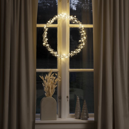 Sølvfarget krans - 45 cm-Julebelysning dekor og pynt-Konstsmide-Sølv-1788-303-Lightup.no