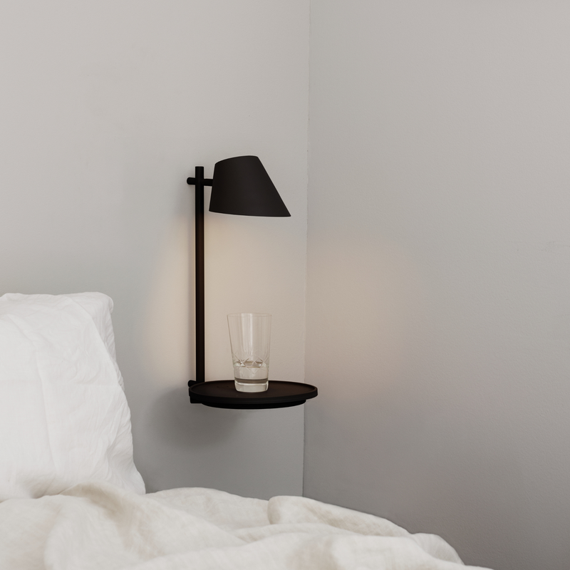 Stay vegglampe med USB 21W LED - Svart-Vegglamper-DFTP-48171003-Lightup.no