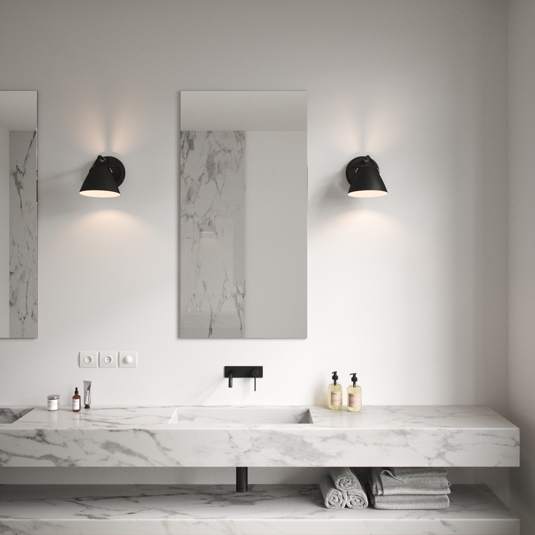 Strap vegglampe - Svart-Vegglamper-DFTP-Svart-84291003-Lightup.no