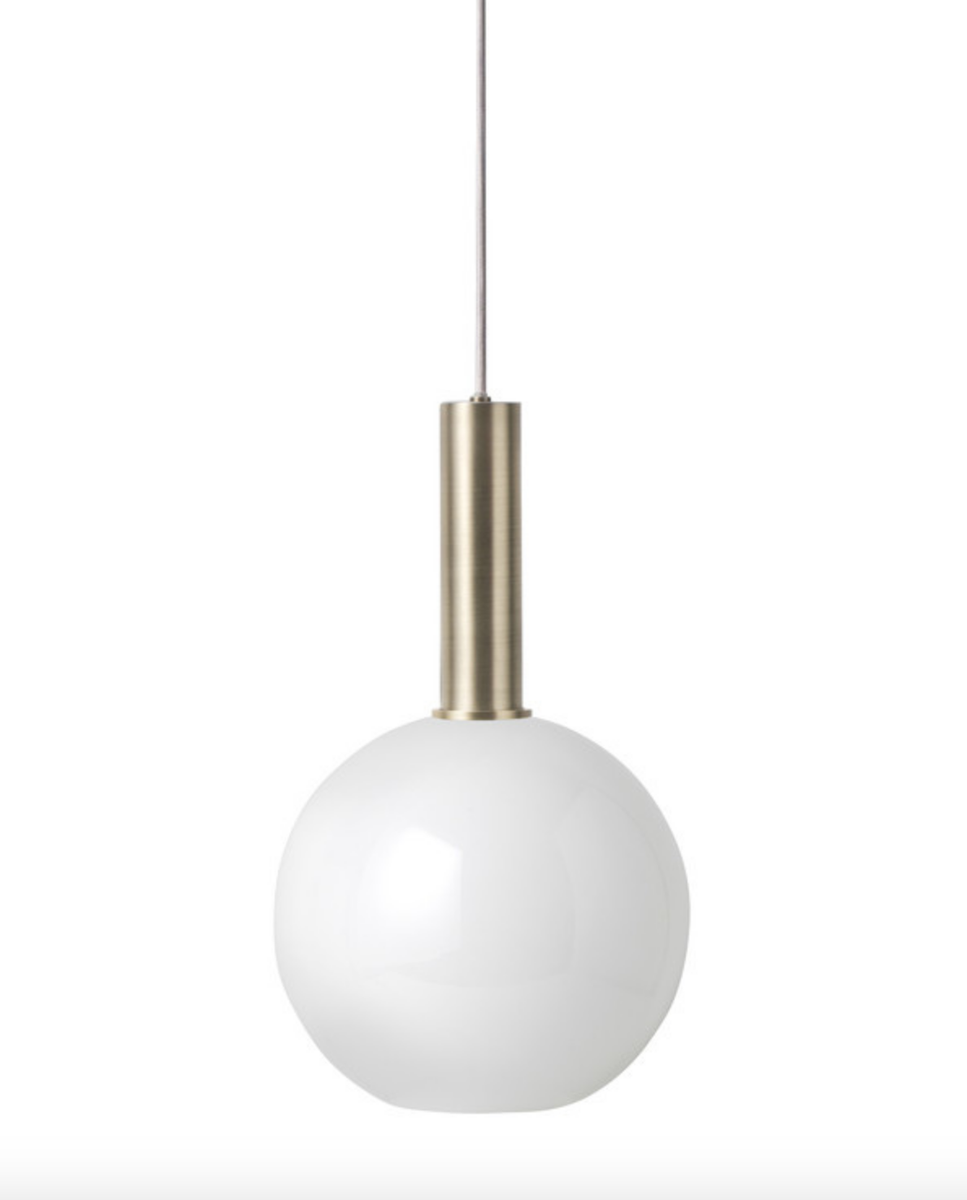 Taklampe Collect Opal Sphere-High Socket - Messing-Takpendler-Ferm Living-Messing-Feg__5148+5107-Lightup.no