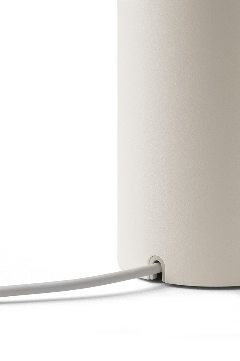 Tense Bærbar Bordlampe - Hvit Sokkel-Bordlamper-New Works-Hvit-Nes__21810-Lightup.no