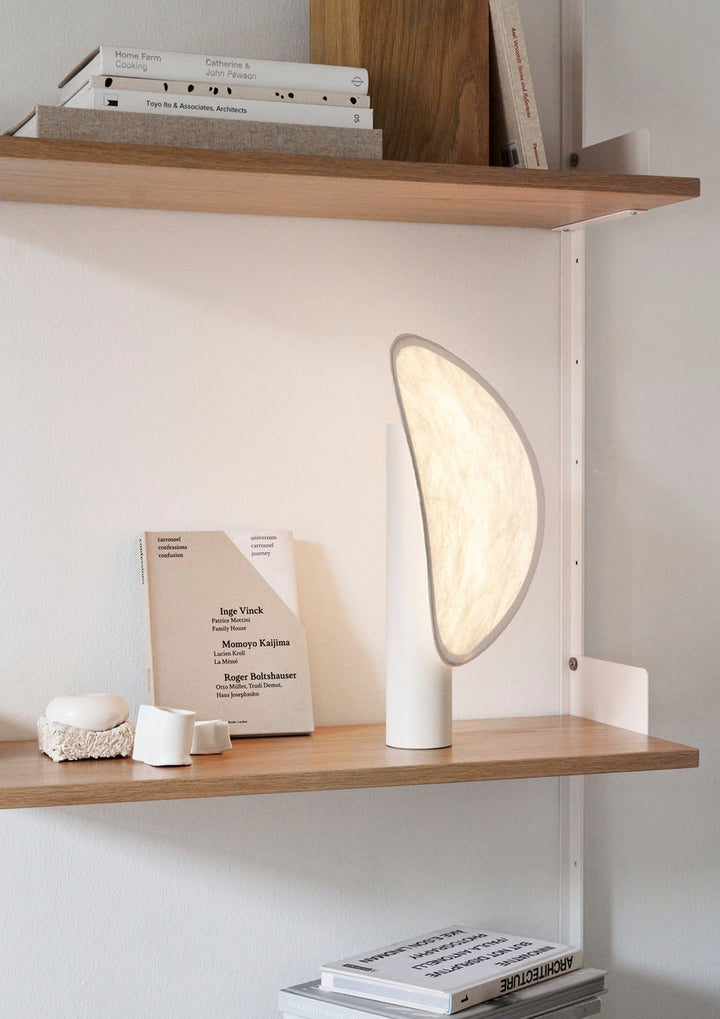 Tense Bærbar Bordlampe - Hvit Sokkel-Bordlamper-New Works-Hvit-Nes__21810-Lightup.no