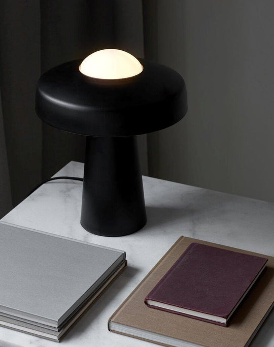 Time bordlampe - Svart-Bordlamper-Nordlux-Svart-2010925003-Lightup.no
