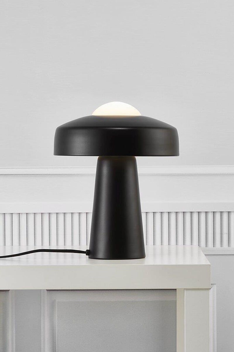 Time bordlampe - Svart-Bordlamper-Nordlux-Svart-2010925003-Lightup.no
