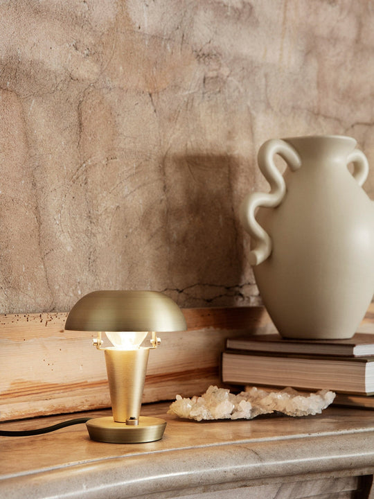 Tiny bordlampe - messing-Bordlamper-Ferm Living-Messing-Feg__1104264668-Lightup.no