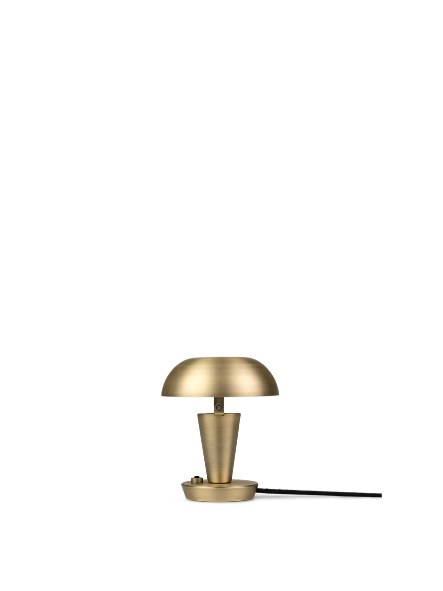 Tiny bordlampe - messing-Bordlamper-Ferm Living-Messing-Feg__1104264668-Lightup.no
