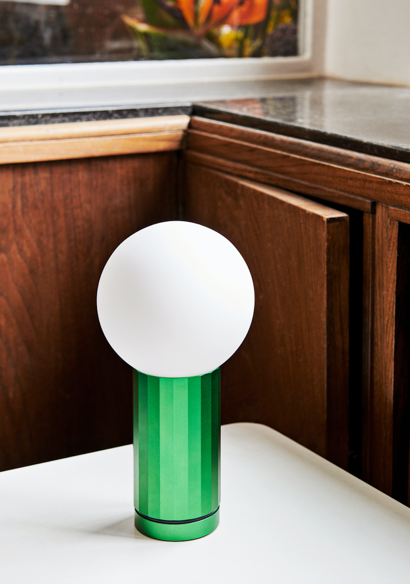 Turn on - grønn-Bordlamper-HAY-Grønn-HAY__AA976-A587-Lightup.no