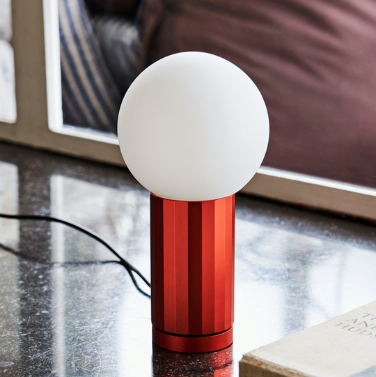 Turno on bordlampe - Oransje-Bordlamper-HAY-Oransje-HAY__AA976-A585-Lightup.no