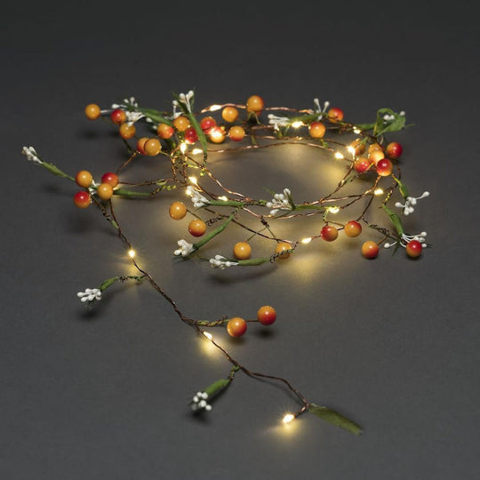 (Utgått) (Utgått) Slynge med bær og blomster 20 varmhvit LED - Batteridrevet-Julebelysning dekor og pynt-Konstsmide-3214-503-Lightup.no